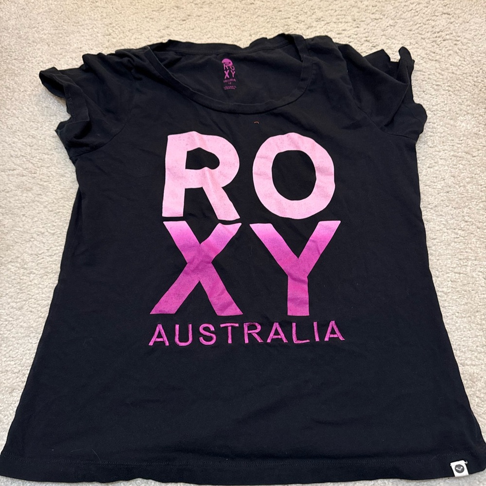 Roxy Black Tee with Pink Ombre Design